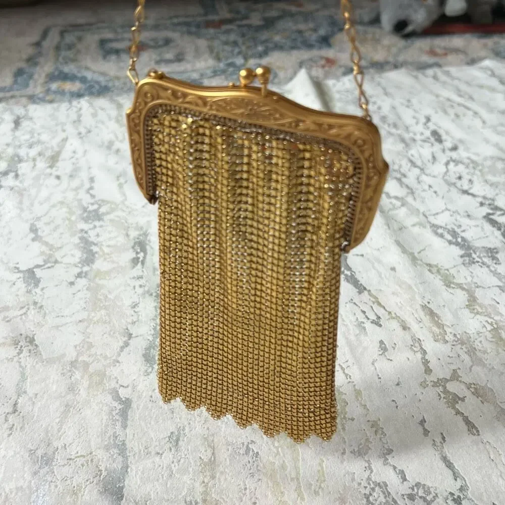 Whiting and Davis Art Deco Chain Mail Cigarette Holder Gatsby 1920s